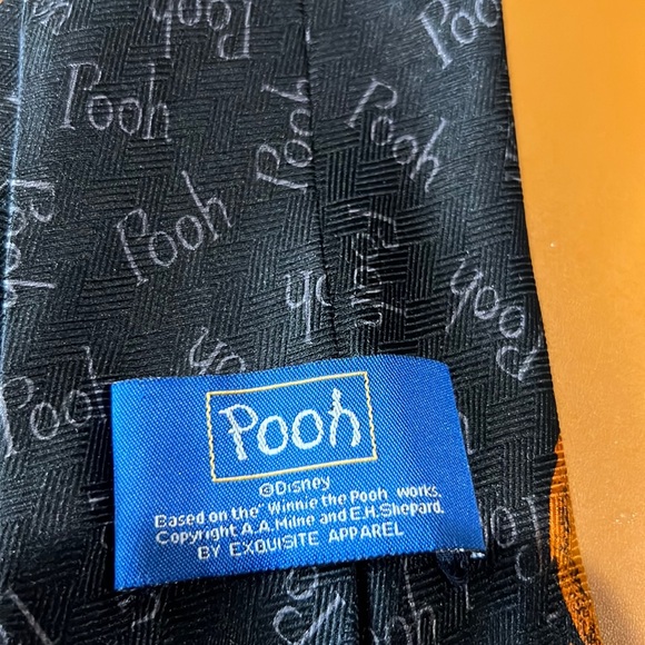 SET OF 3 DISNEY 100% SILK TIES- TIGGER AND POOH-TIE RACK QND EXQUISITE APPAREL - Picture 6 of 12